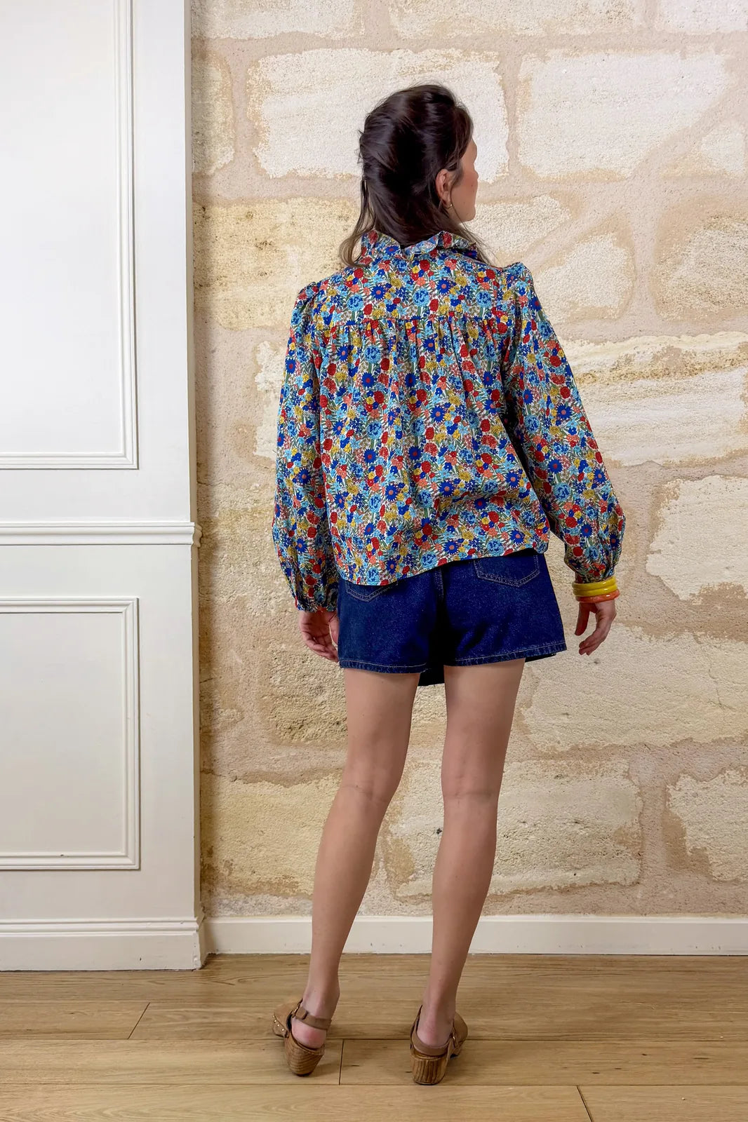 Jupe-short Alix en jean denim brut, coupe portefeuille — Bling Paris